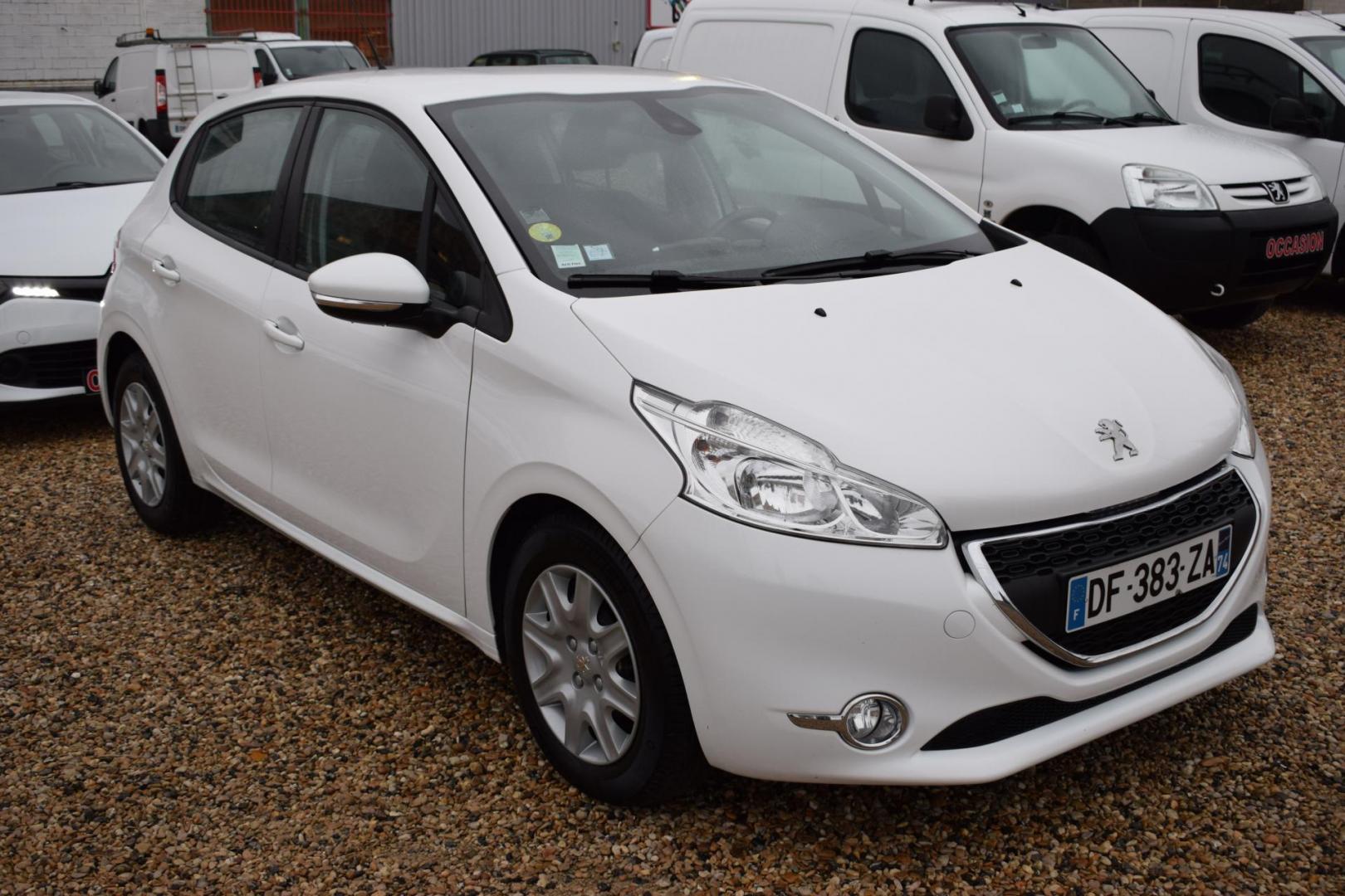 PEUGEOT 208 1.6 E-HDI 92 PACK CLIM CONFORT