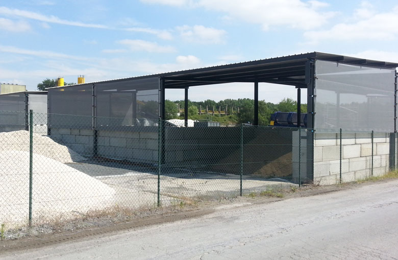 Écrans anti-sable et anti-poussière sur mesure